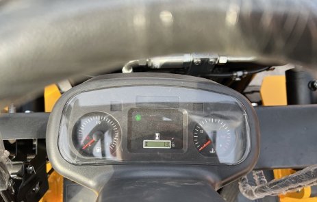 Easier to observe digital instruments