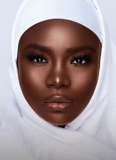 Cluster Lashes Display