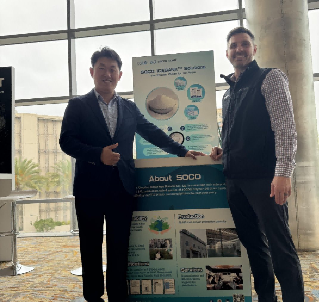 SOCO staff took photos with the attendees SOCO staff took photos with the attendees