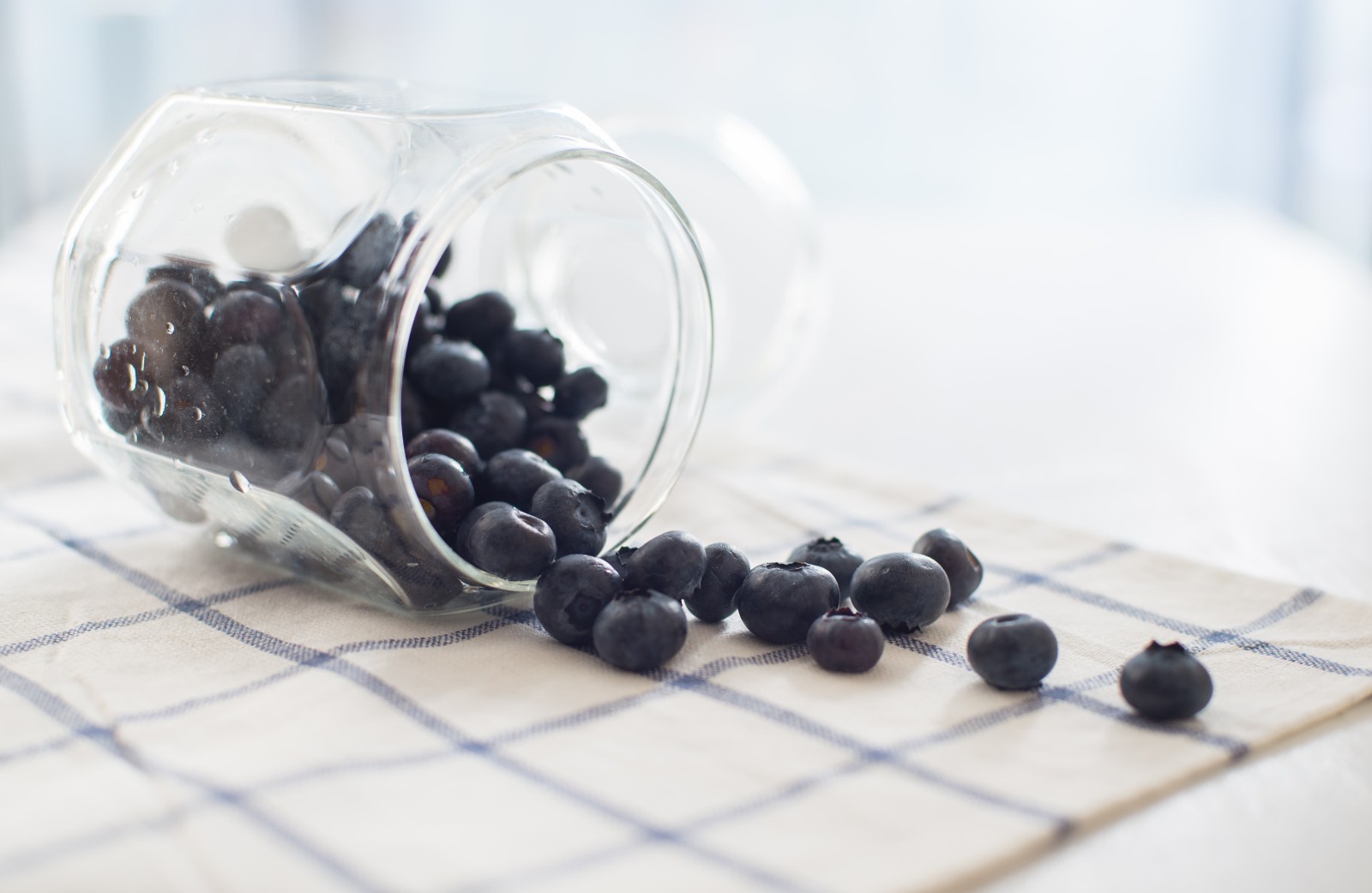 jar-with-blueberries jar-with-blueberries