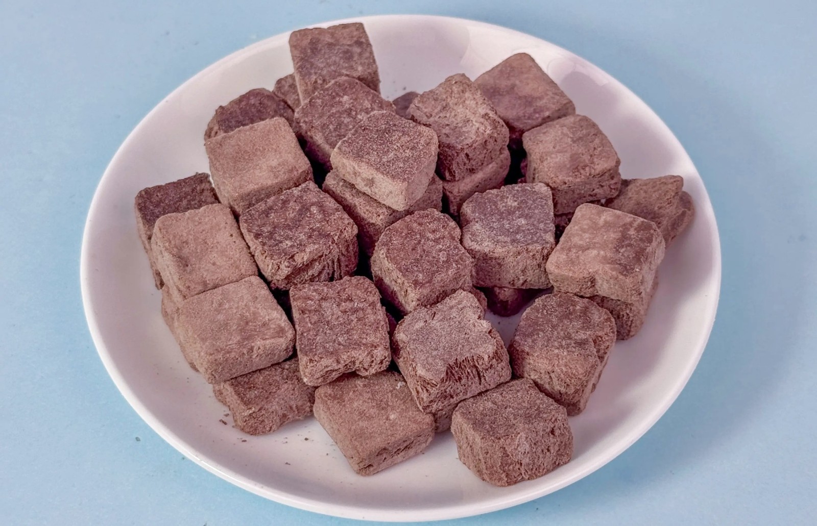 Freeze dried ice cream chocolate pieces Freeze dried ice cream chocolate pieces