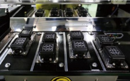 Intelligent auto printhead cleaning and moisturizing device