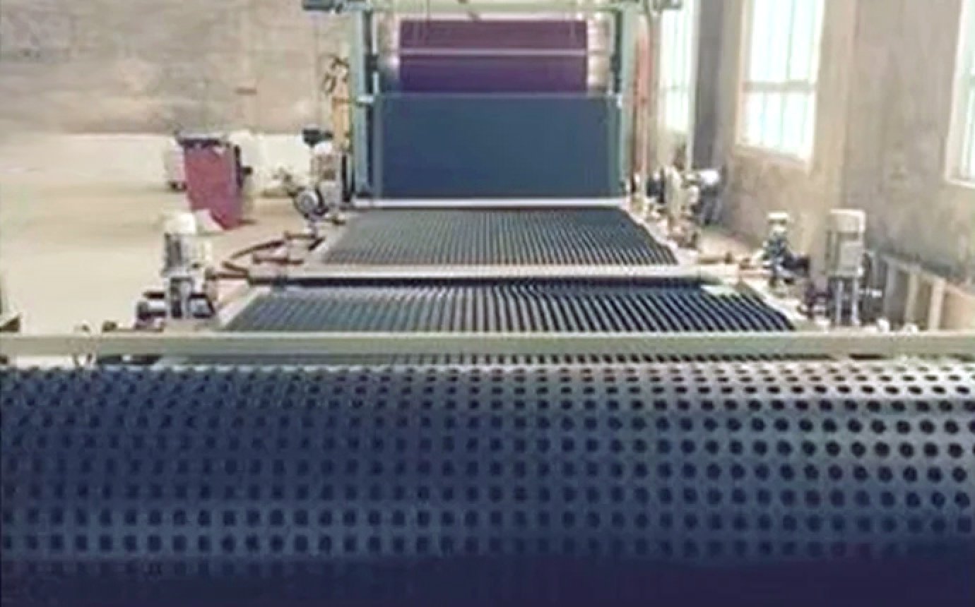 HDPE drainage plate production line