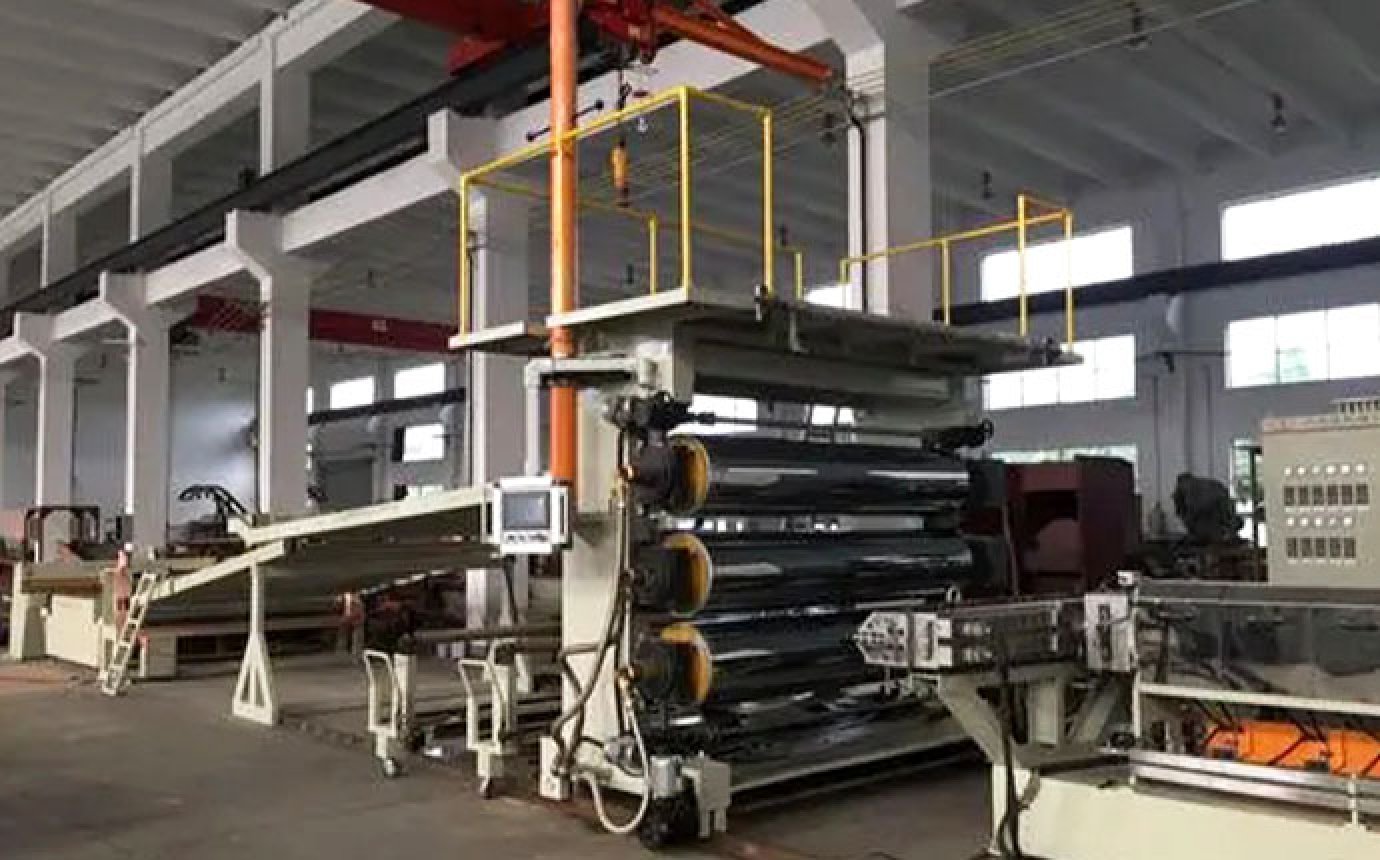 Vertical three-roll
