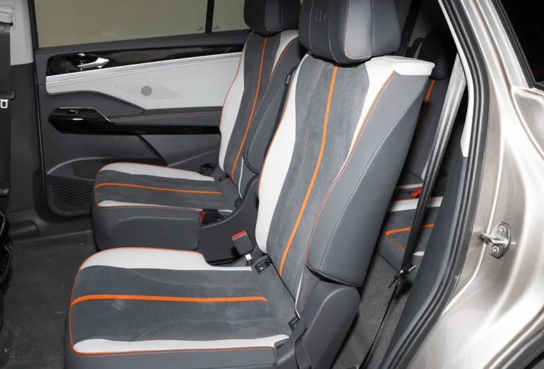 51cd8744df25dc4f26e61912cf30768