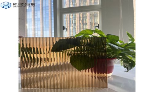 Moru Patterned Glass