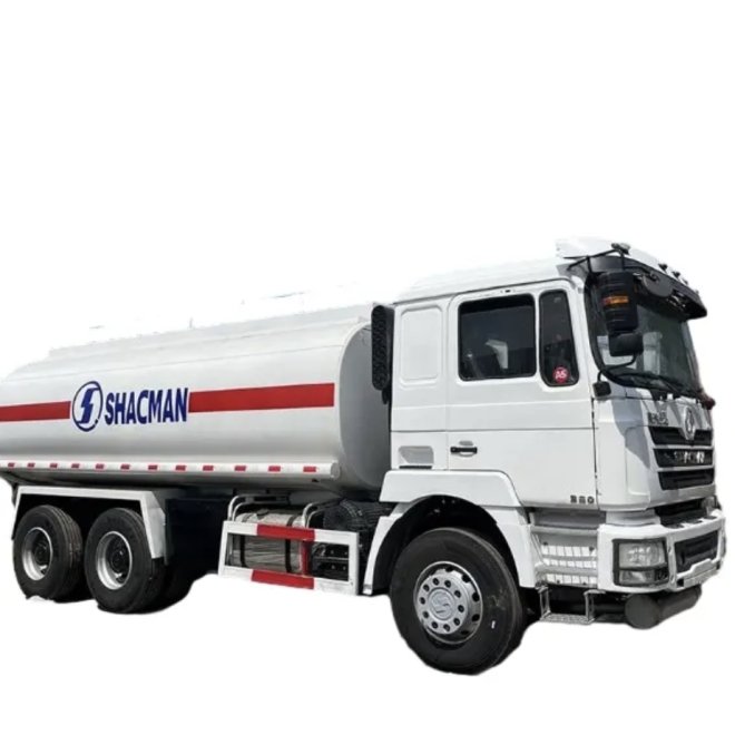 Camion-citerne à pétrole SHACAMN