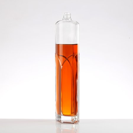 Customize Liquor Gin Tequlia Glass Bottle With Lids