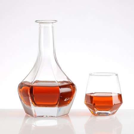 Angle 500ml Tequlia Glass Bottle