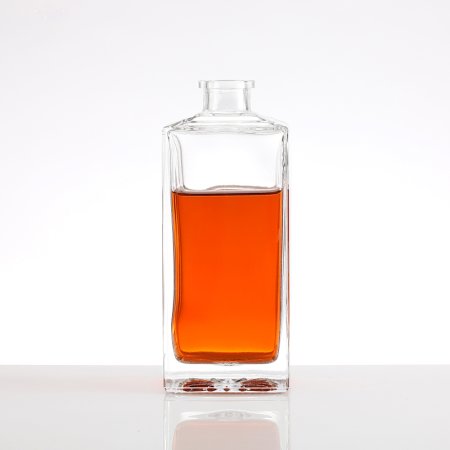 Short neck square liquor glass bottle