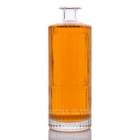 700ml Striped Engraved Stoppered Vodka Glass Bottle