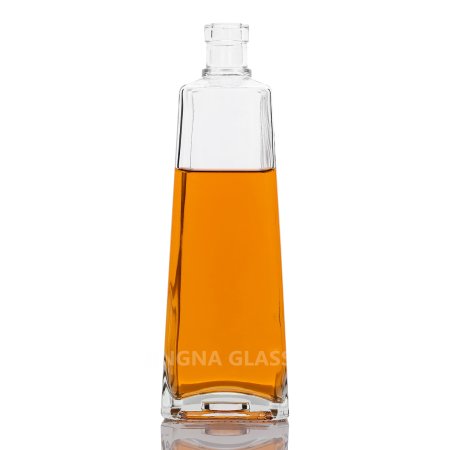 700ml trapezoidal liquor glass bottle 
