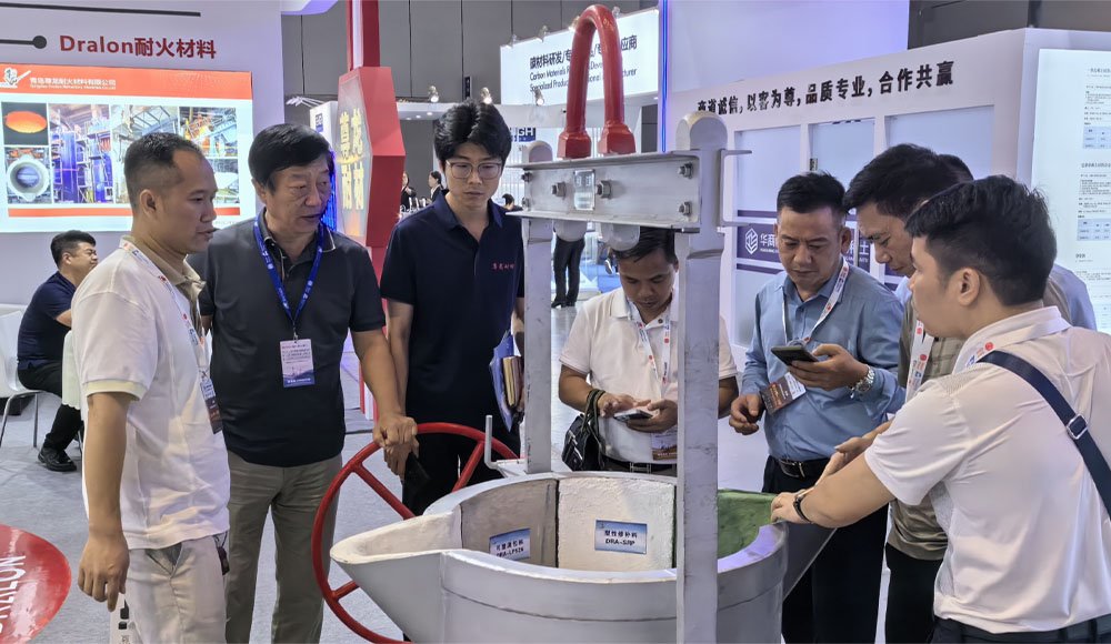 Our technical staff communicates with customers