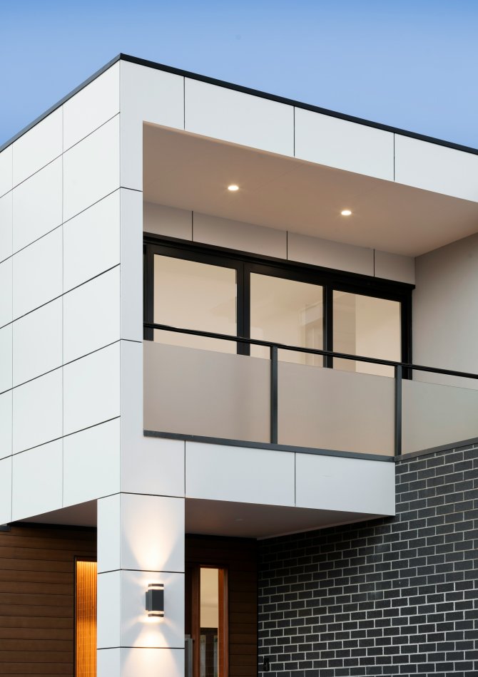 ALUMINUM HANDRAIL FOR ALUMINUM POST