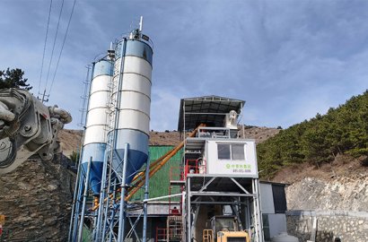 Changzhi, Shanxi - HZSJ210 Concrete Mixing Plant - Successful Operation