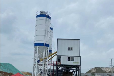 Advantages of new and old equipment in concrete mixing plants