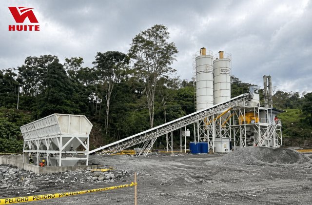 Ecuador-HuiTe HZS90 Concrete Batching Plant Installation Case - Successful Operation
