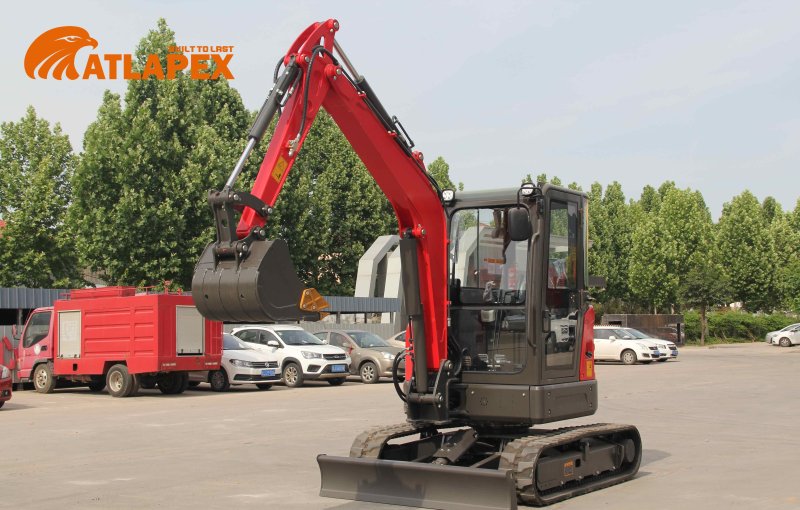 APX30 Miniexcavadora – ¡Tamaño pequeño, gran rendimiento!