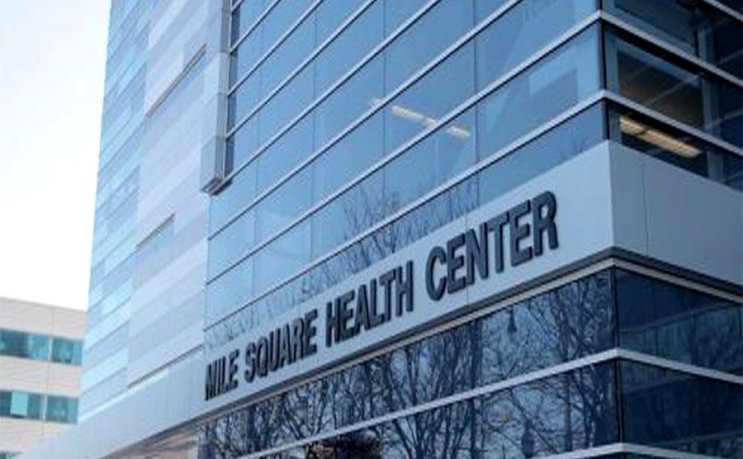 Edificio con estructura de acero de alta calidad