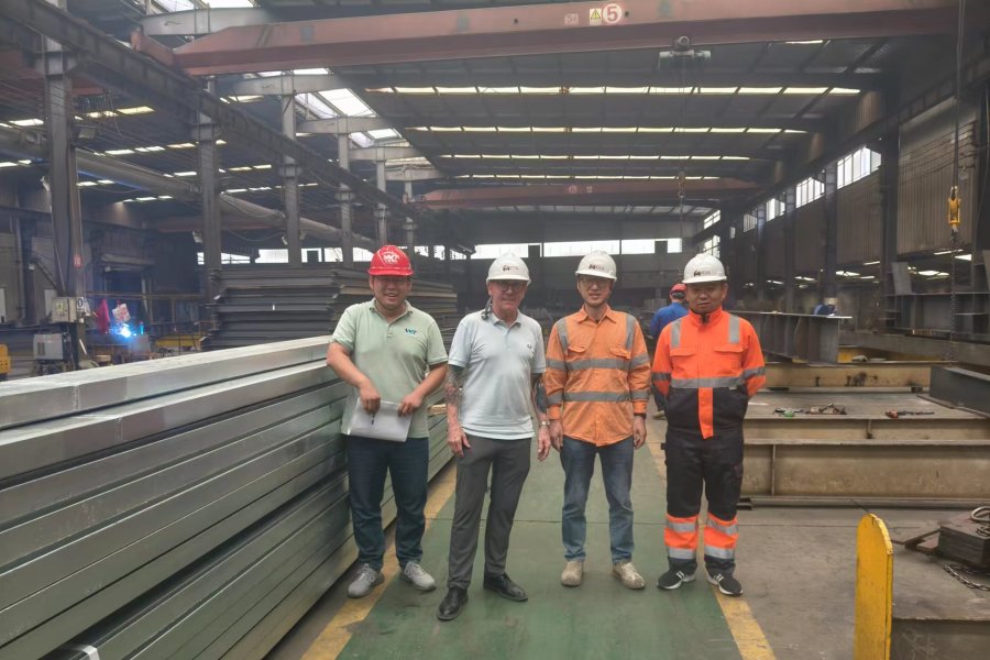 ¡Buenas noticias! Un cliente australiano nos visitó y firmó un pedido de 2,1 millones de dólares.