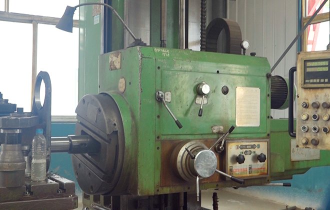 Universal boring machine