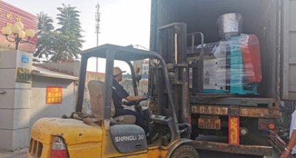 Another batch of door seal equipment has been delivered as scheduled!