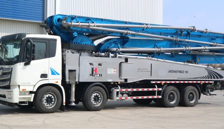 How to solve the problem of blockage in a concrete mixing pump?