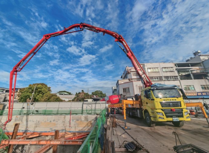 58 Meter pump truck construction