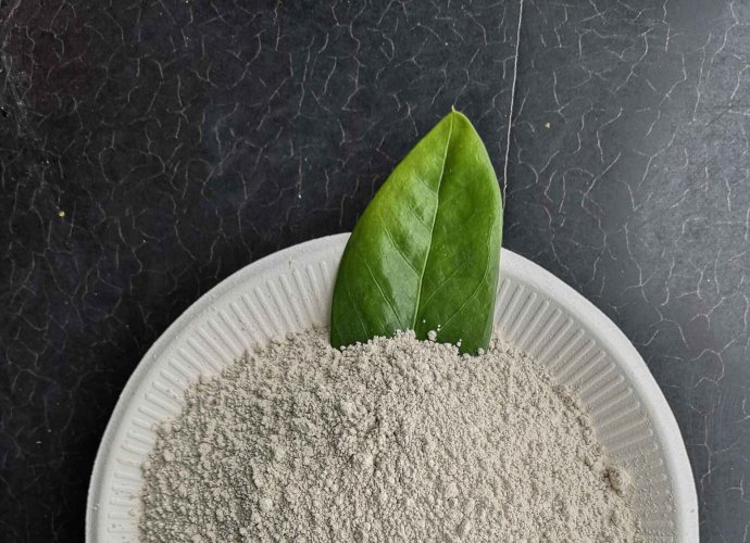 API Bentonite Color