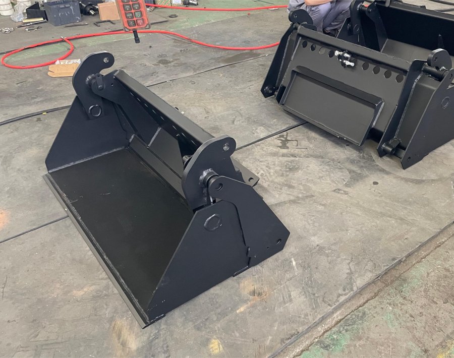 ATLAPEX SKID STEER LOADER 4 in 1 BUCKET