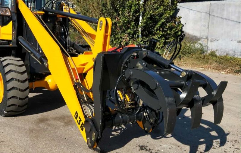 Advantages of ATLAPEX Rotating Wood Grabber for Loading and Unloading Wood