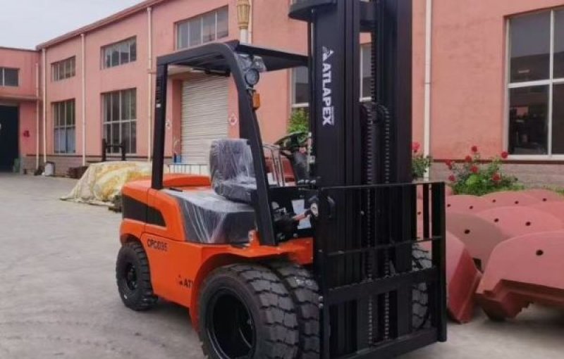 Balancing Act: The Impact of Dual Front Wheels on Forklift Stability and Maneuverability
