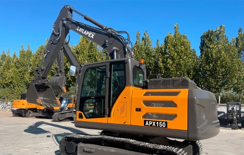 ATLAPEX Launches APX135 Crawler Excavator with Industry-Leading Warranty