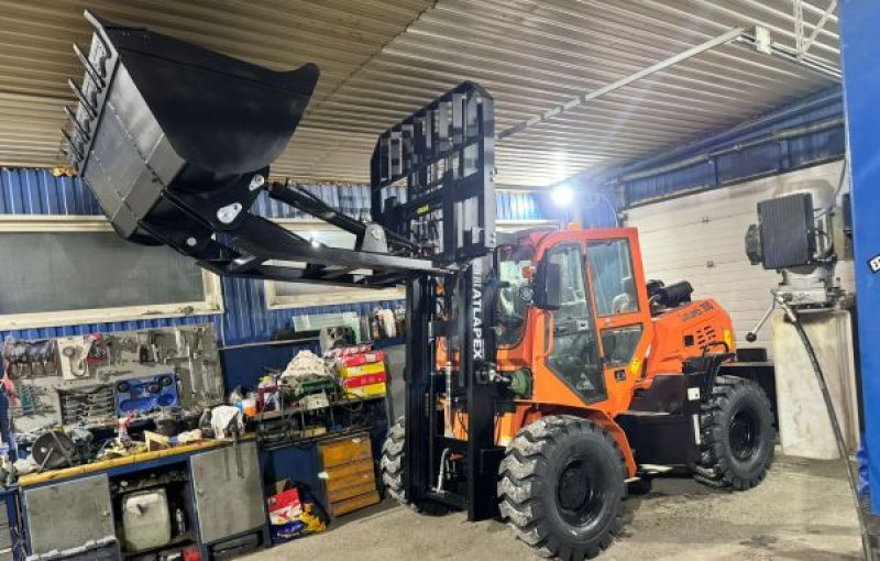 Customer Feedback Spotlight: 3-Ton Diesel Rough Terrain Forklift with Self-Load Bucket Attachment