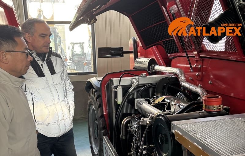 ATLAPEX Welcomes Argentine Client to Factory: TELE4018