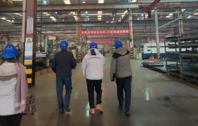 South African Clients Tour Factory with Unwavering Enthusiasm