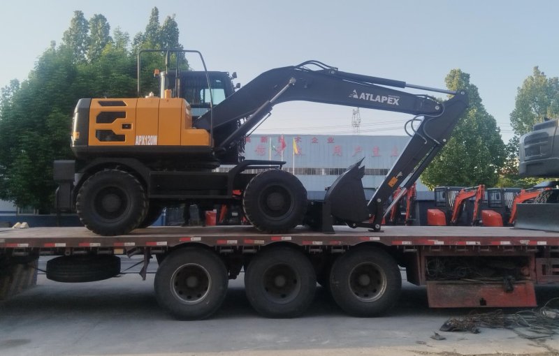 APX120W – Versatile Wheeled Excavator Built for Performance