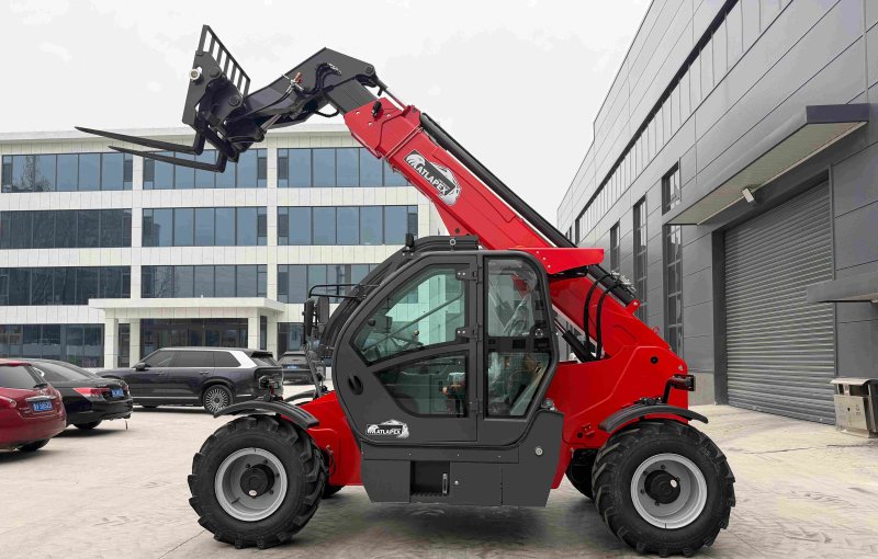 Compact Power: 3.0T Telescopic Boom for Tough Job Sites