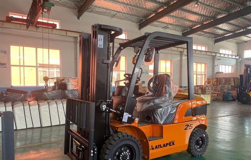 Carretilla elevadora diésel ATLAPEX de 2,5 toneladas
