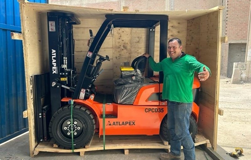 Opiniones de clientes peruanos sobre la carretilla elevadora ATLAPEX CPCD35 con motor Isuzu.