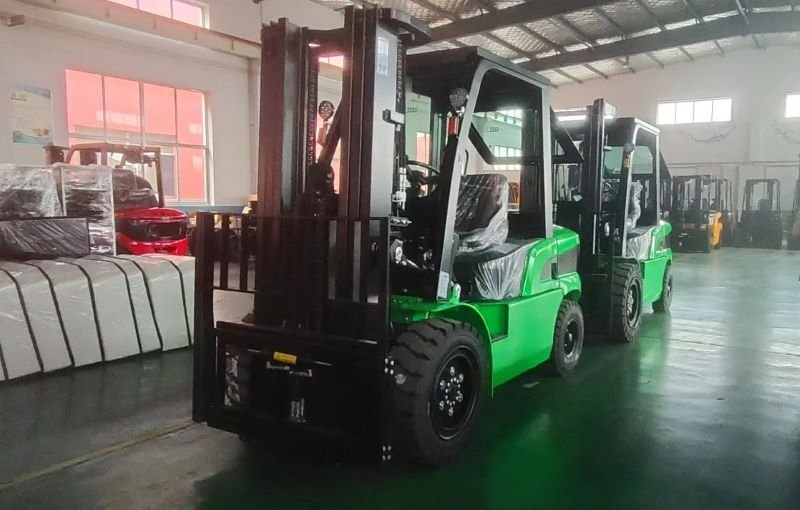 La carretilla elevadora eléctrica ATLAPEX con motor de corriente alterna trifásico de 16,6 kW