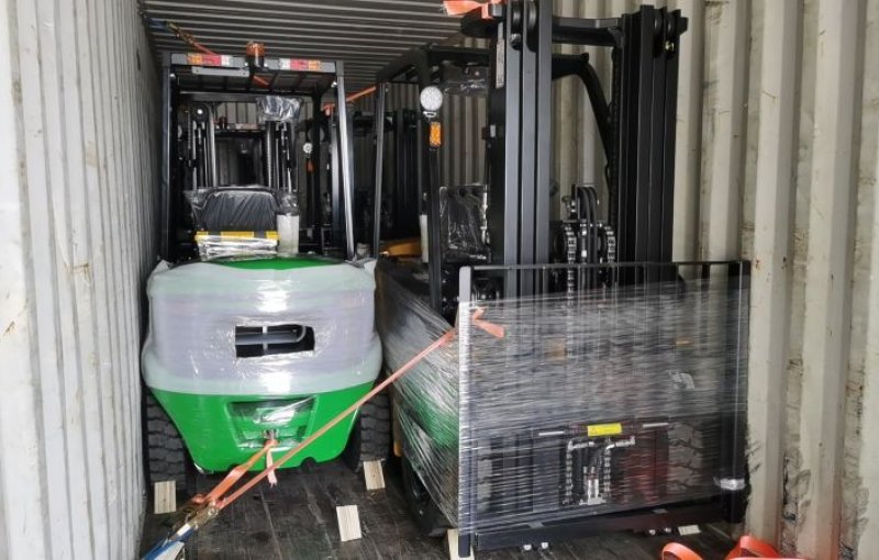 Eficiencia y precisión: La carretilla elevadora de litio de 3 toneladas con control ZAPI.