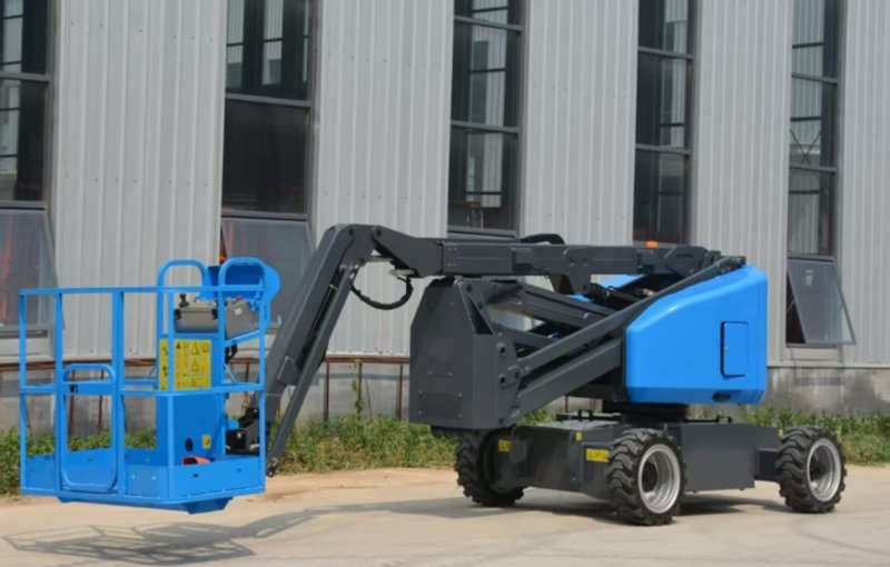 Mejora tus trabajos en altura con la plataforma elevadora articulada APQB-25C.