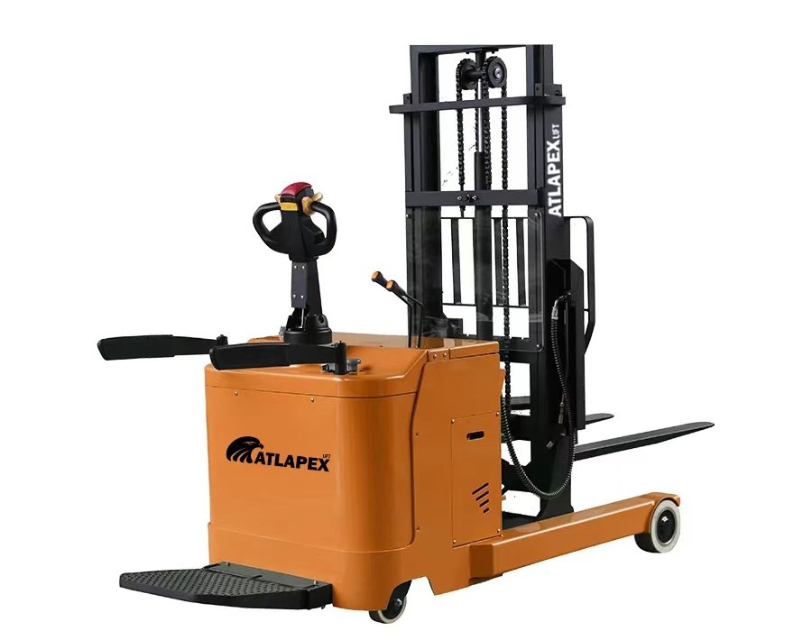 Carretilla elevadora eléctrica retráctil de 24 V (con plataforma para el operador) — 1T, 1,5T, 2T