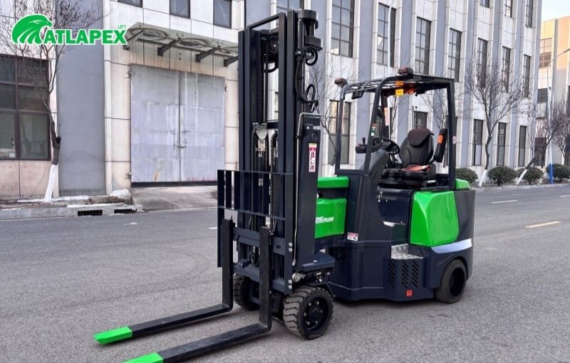 Carretilla elevadora articulada ATLAPEX CSD de 3,0 toneladas