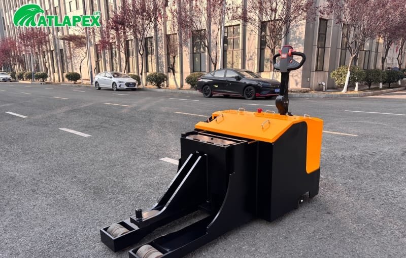 Tractor de remolque eléctrico ATLAPEX (3,0–5,0 toneladas)
