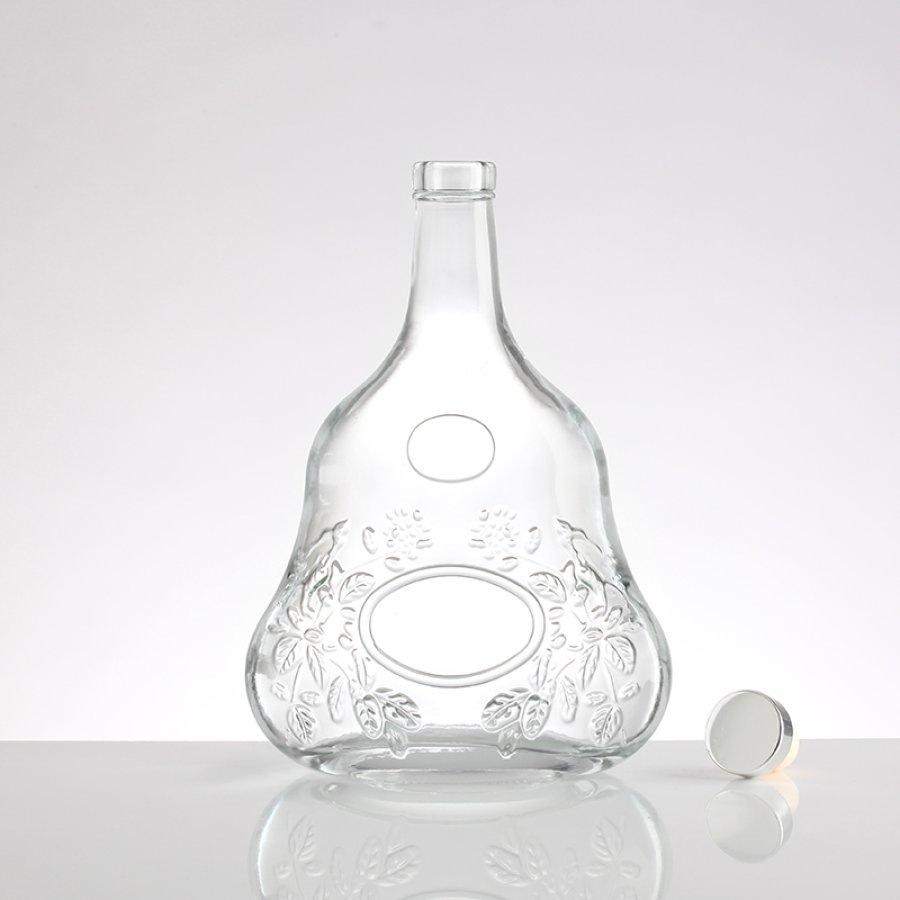 Elegant Leaf Patterned Liquor Glass Bottle (4)