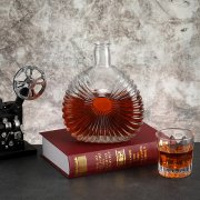 500ML Radiant Pattern Liquor Glass Bottle (5)