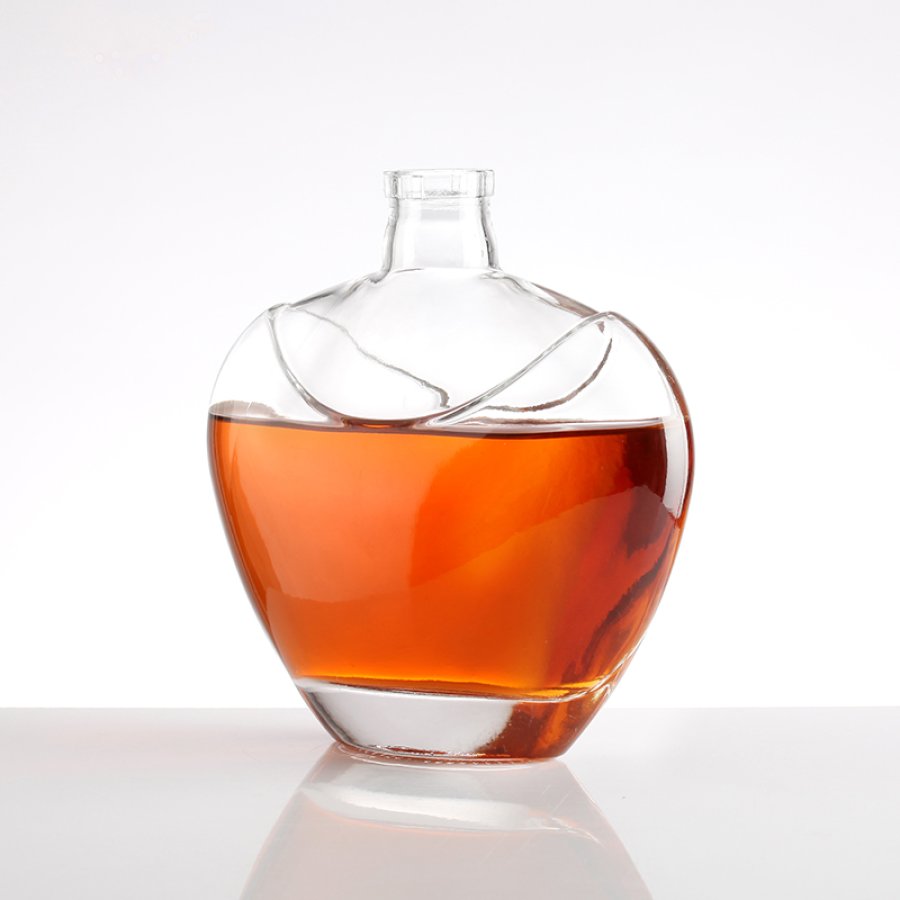 Heart Shaped Liquor Glass Bottle (2)