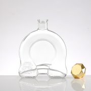 Bridge Patterned Liquor Glass Bottle (4)